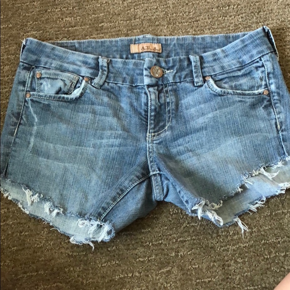 🎉See Thru Soul Jean Shorts, Size 28